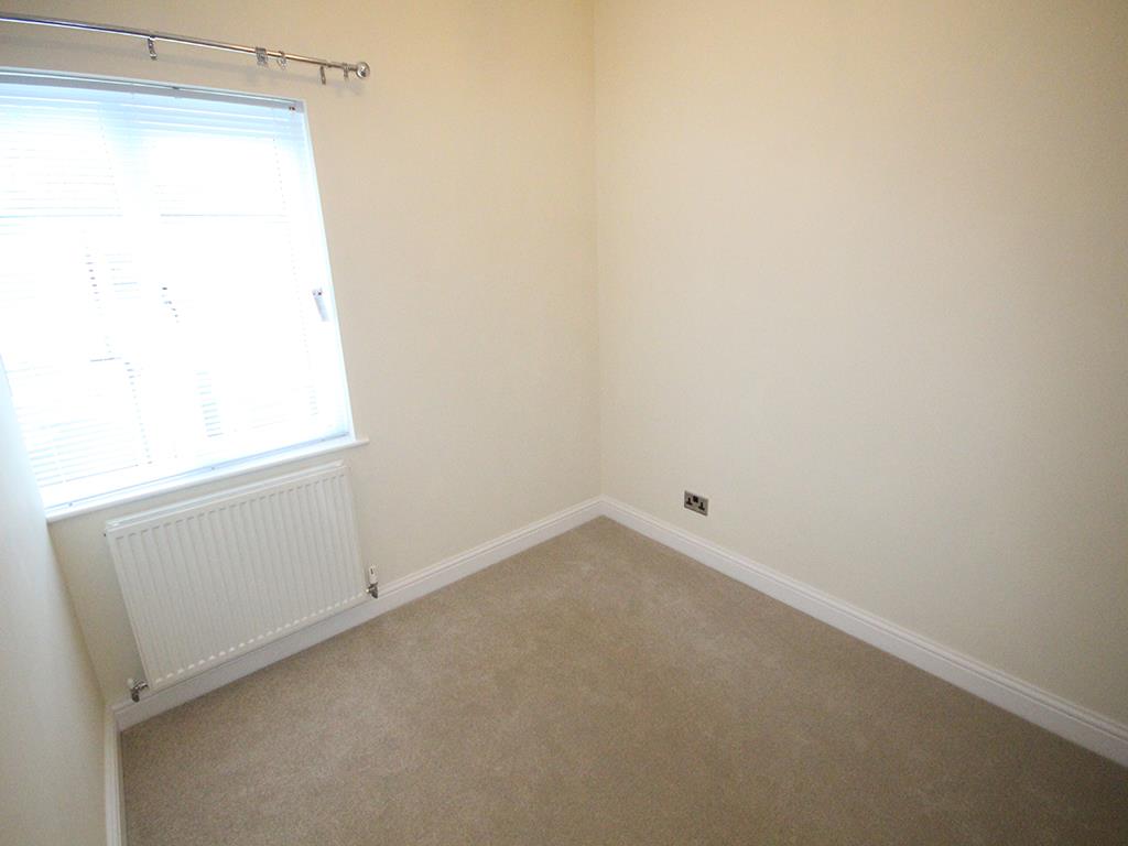 2 bedroom terraced house SSTC in Barnoldswick - 2015-05-19 15.08.43.jpg